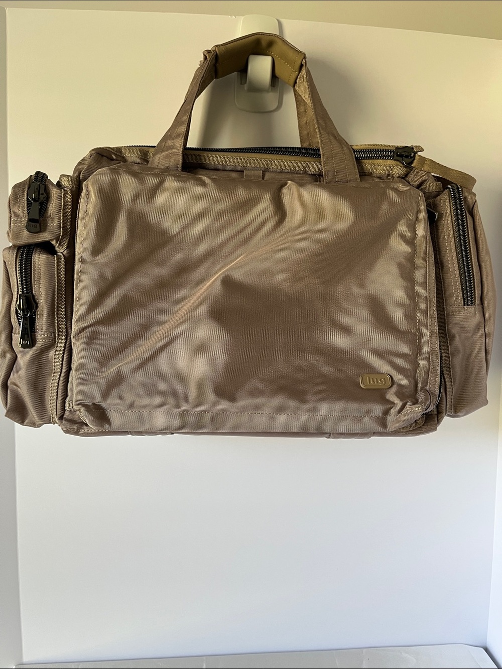 LUG - Atlas Ultra X Carry-All Tote in Sand w/North Star Cream Interior